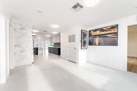 3470 NW 21st Ave, Oakland Park, FL 33309