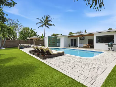 9744 Dahlia Ave, Palm Beach Gardens, FL 33410