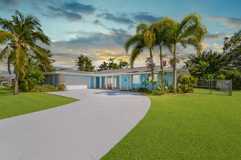 1530 SE Sunshine Ave, Port Saint Lucie, FL 34952