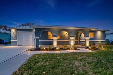 2268 NE 16th Ct, Jensen Beach, FL 34957