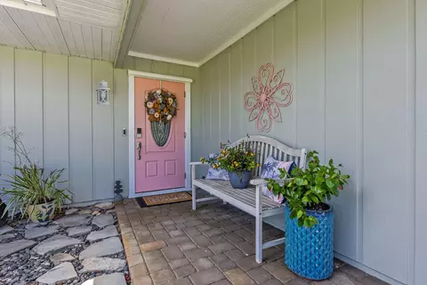 1172 SE Menores, Port Saint Lucie, FL 34952