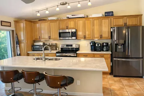 6529 Las Palmas Way, Port Saint Lucie, FL 34952