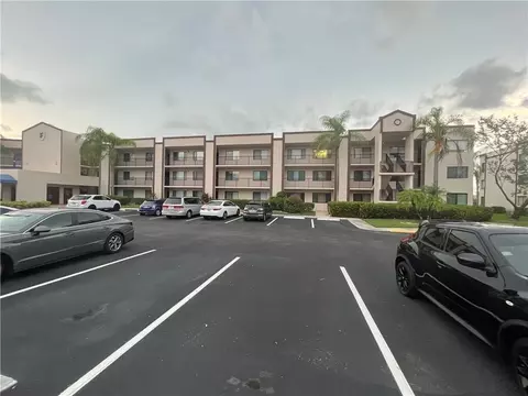 9783 N Belfort Cir #309, Tamarac, FL 33321