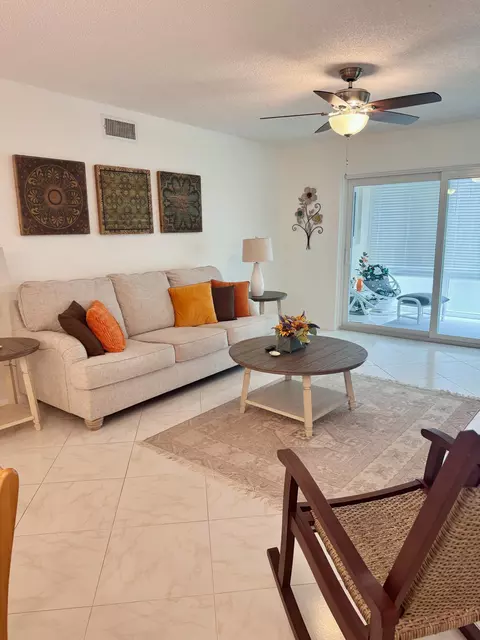 2950 SE Ocean Blvd #8-6, Stuart, FL 34996