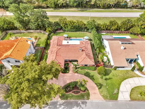 10133 NW 2nd St, Coral Springs, FL 33071