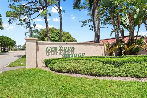 102 Amherst Ln, Greenacres, FL 33467