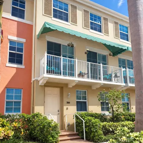 146 Moorings Dr, Lantana, FL 33462