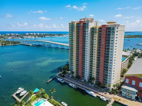 2650 Lake Shore Dr #106, Riviera Beach, FL 33404