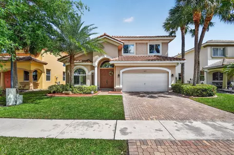 9157 Citrus Isle Ln, Lake Worth, FL 33467