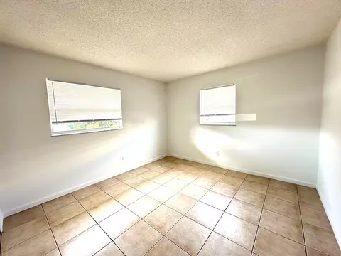 Bedroom - 3365 SE Garden St #3365, Stuart, FL 34997 photo 9 of 11
