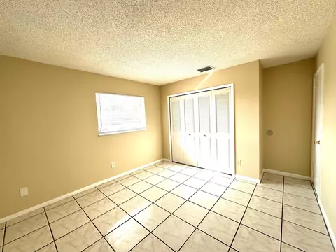 Bedroom - 3365 SE Garden St #3365, Stuart, FL 34997 photo 3 of 5