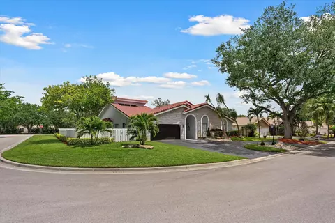 11099 NW 1st Ct, Coral Springs, FL 33071
