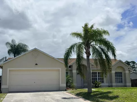 1044 SW Payne Ave, Port Saint Lucie, FL 34953