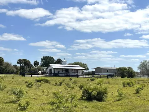 8121 NW 58th Ln, Okeechobee, FL 34972 photo 15