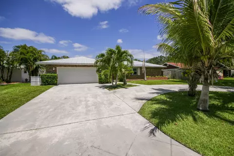 4359 Daffodil Cir N, Palm Beach Gardens, FL 33410