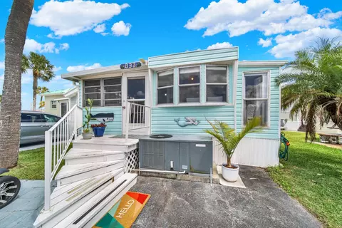 833 Nettles Blvd, Jensen Beach, FL 34957