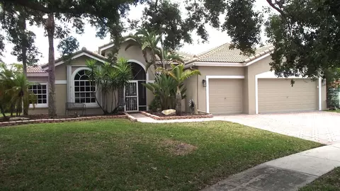 3945 Diamond Chip Ct, Wellington, FL 33414