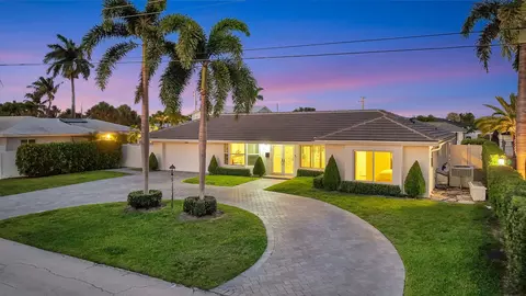 4460 NE 26th Ave, Lighthouse Point, FL 33064
