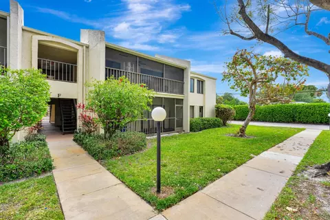 150 Pineview Rd #F3, Jupiter, FL 33469