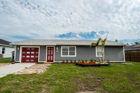 825 SW Canary Ter, Port Saint Lucie, FL 34953