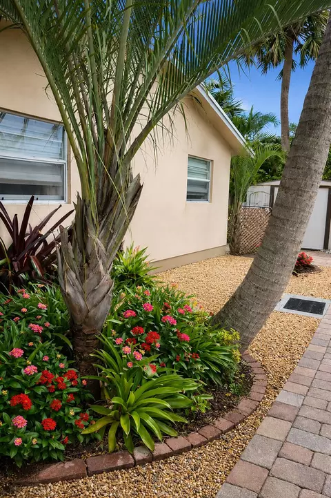 1417 NE 24th Ct, Wilton Manors, FL 33305