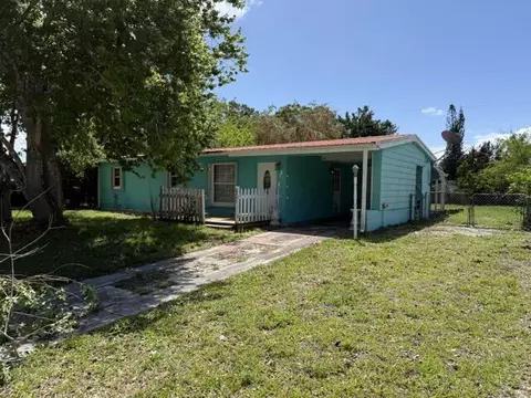 2443 2nd Pl SW, Vero Beach, FL 32962