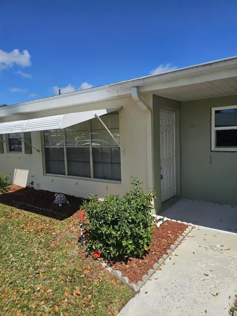 422 Sandpiper Dr, Fort Pierce, FL 34982