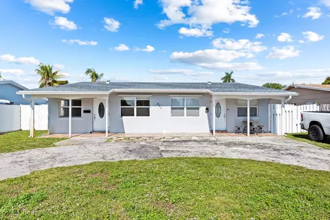 271 NE 57th Ct #1-2, Oakland Park, FL 33334