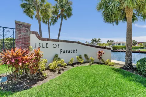 455 Paradise Isle Blvd #305, Hallandale Beach, FL 33009
