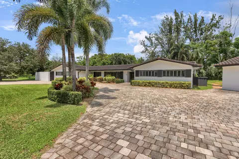 14701 SW Sunset Ln, Southwest Ranches, FL 33330
