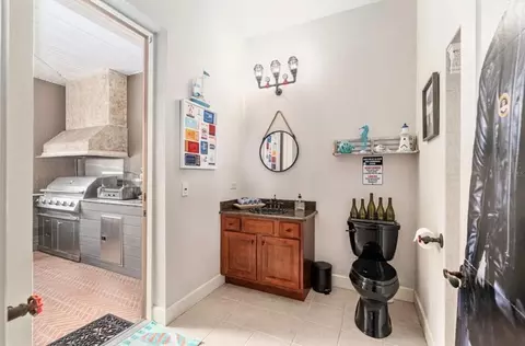 Bath - 2901 SE 28th Ln, Ocala, FL 34471 photo 7 of 7