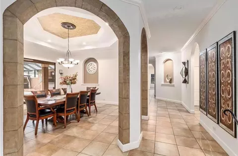Entry Way - 2901 SE 28th Ln, Ocala, FL 34471 photo 2 of 3