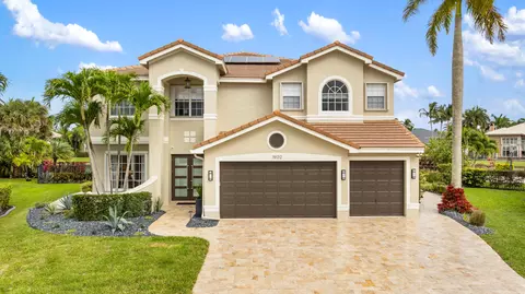 19132 Streamside Ct, Boca Raton, FL 33498