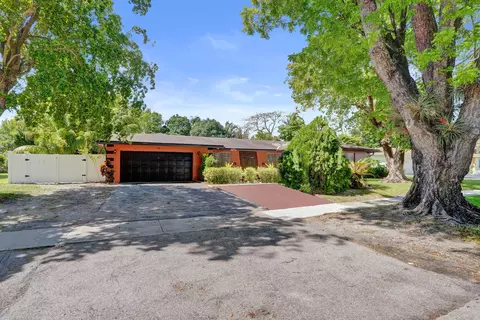 6540 SW 7th St, Margate, FL 33068