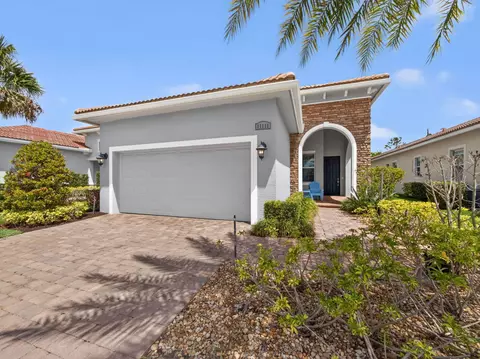 11111 SW Visconti Way, Port Saint Lucie, FL 34986