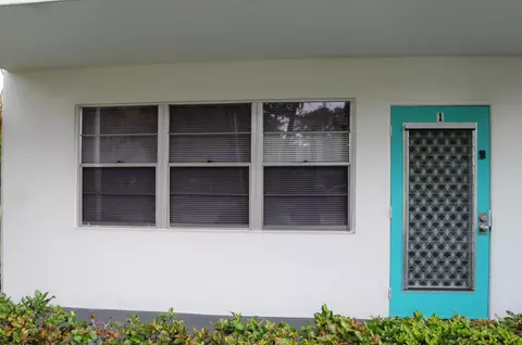 1 Newport A #1, Deerfield Beach, FL 33442