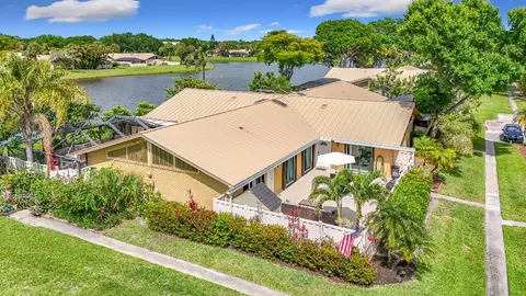 5713 Golden Eagle Cir, Palm Beach Gardens, FL 33418