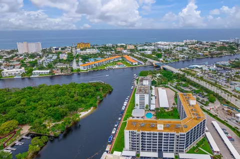 1627 Riverview Rd #615, Deerfield Beach, FL 33441
