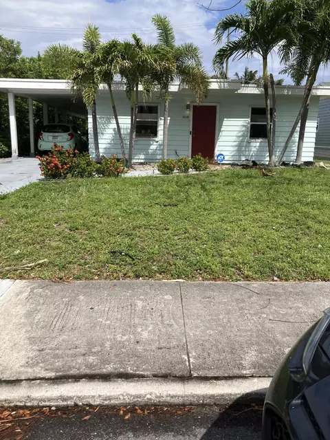 908 S K St, Lake Worth Beach, FL 33460
