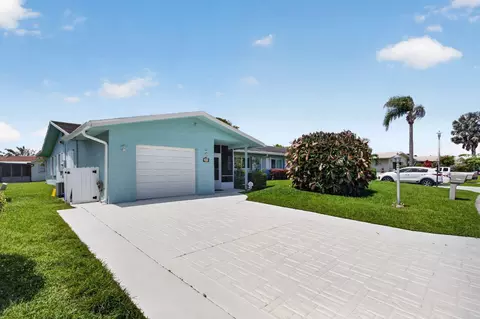 13891 Packard Ter, Delray Beach, FL 33484