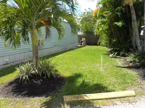 4633 SW 73rd Ave #17, Davie, FL 33314