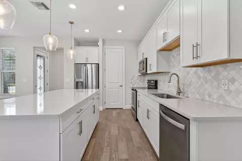 Kitchen - 1887 SE Ocean Cove Way, Stuart, FL 34996 photo 3 of 5