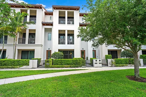 5174 Beckman Ter, Palm Beach Gardens, FL 33418