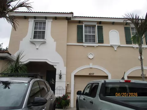 4257 SW Pine Cove Ct, Stuart, FL 34997