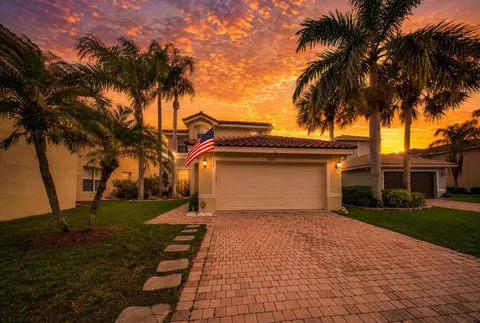 5063 Northern Lights Dr, Greenacres, FL 33463