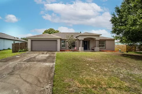 1912 SW Sunglow St, Port Saint Lucie, FL 34953