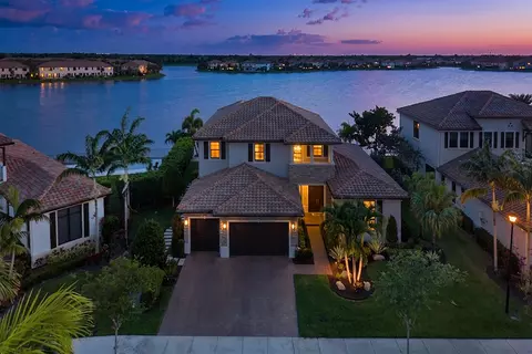 8701 Waterview Ter, Parkland, FL 33076