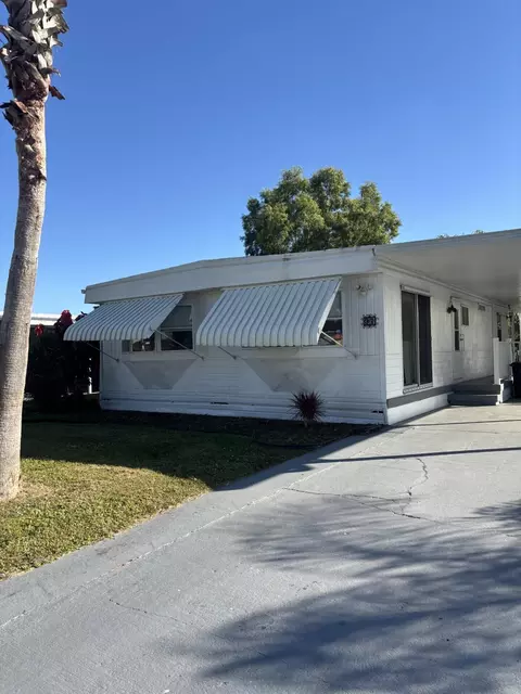37 El Camino Real, Port Saint Lucie, FL 34952