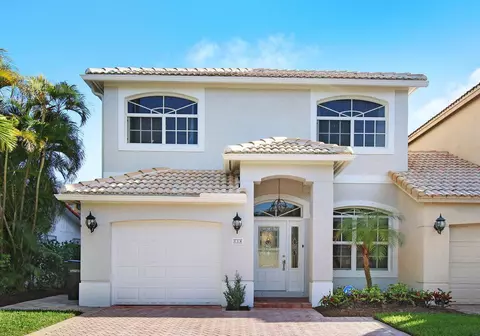 218 Pine Ave, Lauderdale By The Sea, FL 33308
