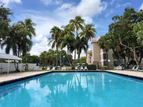 3151 S Palm Aire Dr #301, Pompano Beach, FL 33069